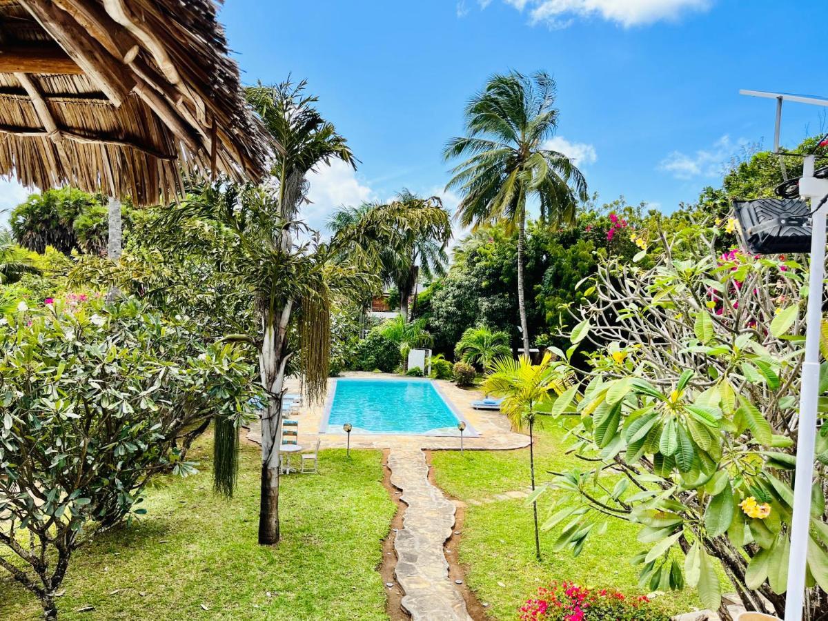 Apartament White Nyumba Malindi Zewnętrze zdjęcie